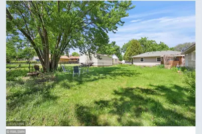 1066 Beatrice Street, Eagan, MN 55121 - Photo 27