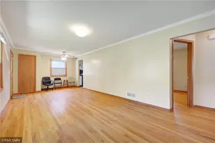 1066 Beatrice St, Eagan, MN 55121 - Photo 9