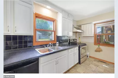 1066 Beatrice Street, Eagan, MN 55121 - Photo 13