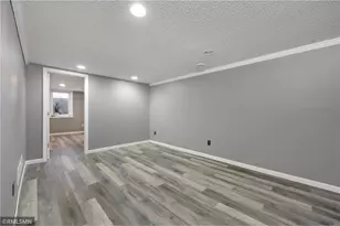 1066 Beatrice St, Eagan, MN 55121 - Photo 17