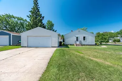 2714 Diane Lane, Hibbing, MN 55746 - Photo 5