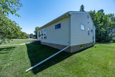 2714 Diane Lane, Hibbing, MN 55746 - Photo 29