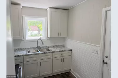5104 Camden Avenue N, Minneapolis, MN 55430 - Photo 9