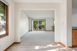 2640 Shenandoah Ln N, Plymouth, MN 55447 - Photo 25