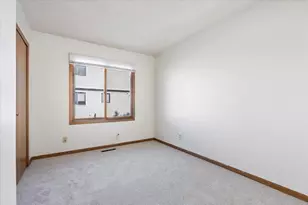 2640 Shenandoah Ln N, Plymouth, MN 55447 - Photo 15