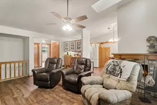 5626 N Innsbruck Ct, Fridley, MN 55432 - Photo 7