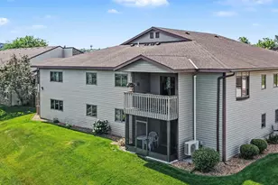 222 Sargent Dr, Red Wing, MN 55066 - Photo 1