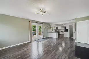 2562 Fairview Ave N, Roseville, MN 55113 - Photo 11