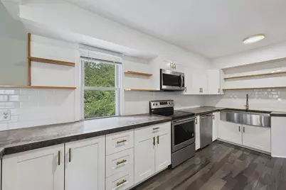 2562 Fairview Avenue N, Roseville, MN 55113 - Photo 5