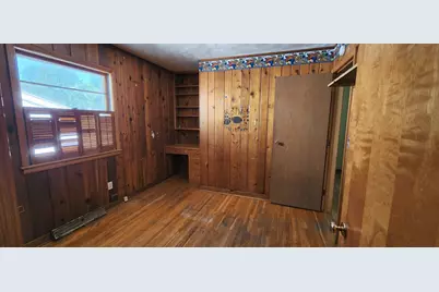 601 N Bruce Street, Marshall, MN 56258 - Photo 9
