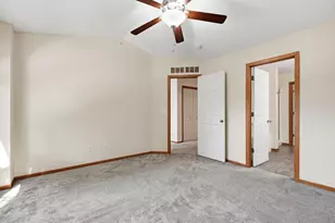 1601 Woodlynn Ave, Maplewood, MN 55109 - Photo 21