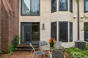 1926 Dupont Ave S, Minneapolis, MN 55403 - Photo 25