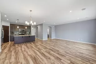 8896 Upper 9th Pl N, Lake Elmo, MN 55042 - Photo 9