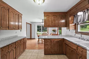 843 Yellowstone Trail, Hudson, WI 54016 - Photo 7