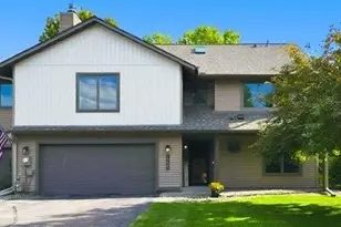 15635 41st Ave N, Plymouth, MN 55446 - Photo 1