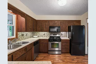 17918 Weaver Lake Drive, Maple Grove, MN 55311 - Photo 9
