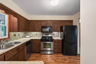 17918 Weaver Lake Dr, Maple Grove, MN 55311 - Photo 9