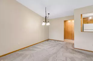 4515 Redwood Cir, Minnetonka, MN 55345 - Photo 7