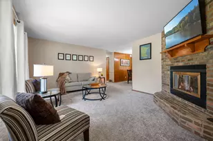10725 Rich Ave S, Bloomington, MN 55437 - Photo 3