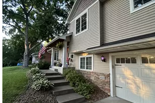 4640 9 Mile Creek Pkwy, Bloomington, MN 55437 - Photo 27