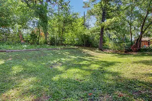4640 9 Mile Creek Pkwy, Bloomington, MN 55437 - Photo 25