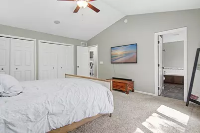 4640 Nine Mile Creek Parkway, Bloomington, MN 55437 - Photo 9