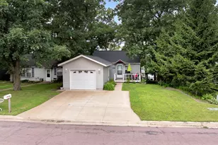 358 E Amber Lake Dr, Fairmont, MN 56031 - Photo 1