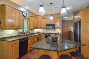 1150 Oakcrest Dr, Sauk Rapids, MN 56379 - Photo 9