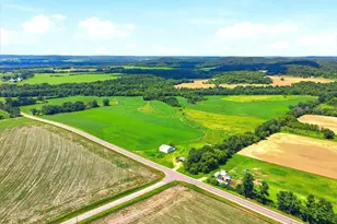 N1405 County Rd Z, Eau Galle, WI 54737 - Photo 19