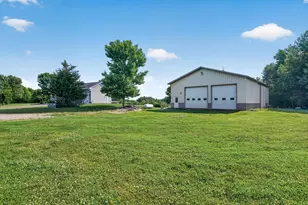 38321 Baugh St NW, Princeton, MN 55371 - Photo 3