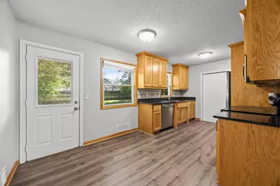 2910 114th Avenue NW, Coon Rapids, MN 55433 - Photo 9