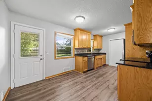 2910 114th Ave NW, Coon Rapids, MN 55433 - Photo 9