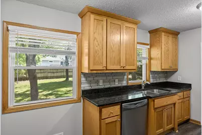 2910 114th Avenue NW, Coon Rapids, MN 55433 - Photo 13