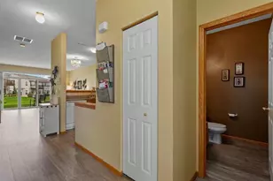 657 Providence Dr, Shakopee, MN 55379 - Photo 5