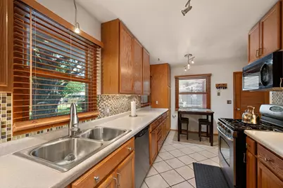 6932 Kentucky Avenue N, Brooklyn Park, MN 55428 - Photo 11