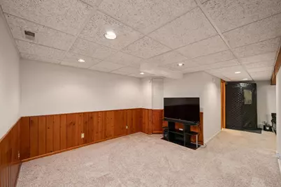 6932 Kentucky Avenue N, Brooklyn Park, MN 55428 - Photo 25