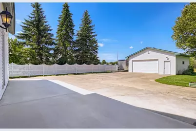 9815 Pioneer Trail, Greenfield, MN 55357 - Photo 27
