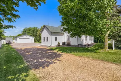 9815 Pioneer Trail, Greenfield, MN 55357 - Photo 5