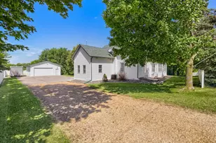 9815 Pioneer Trail, Greenfield, MN 55357 - Photo 5