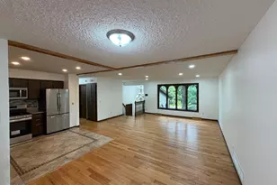 404 Cimarron Rd, Apple Valley, MN 55124 - Photo 11