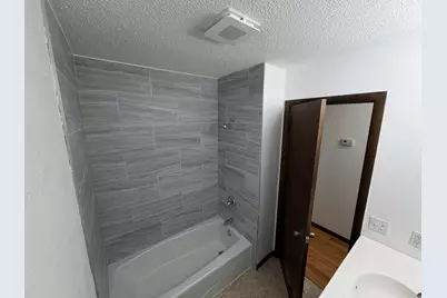 404 Cimarron Road, Apple Valley, MN 55124 - Photo 13