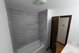 404 Cimarron Rd, Apple Valley, MN 55124 - Photo 13