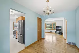 3110 W 82nd St, Bloomington, MN 55431 - Photo 11