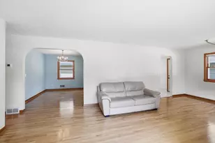 3110 W 82nd St, Bloomington, MN 55431 - Photo 9