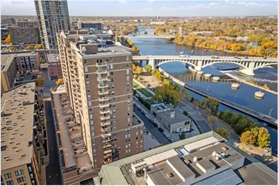 401 S 1st Street #1702, Minneapolis, MN 55401 - Photo 1