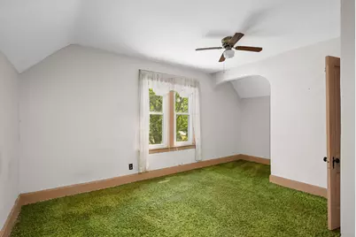 323 Erie Street, Saint Paul, MN 55102 - Photo 19