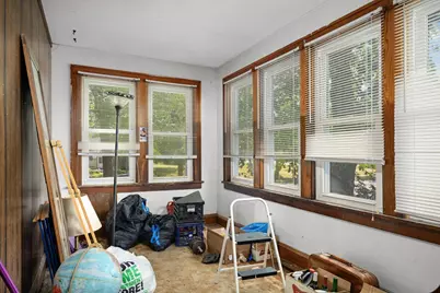 323 Erie Street, Saint Paul, MN 55102 - Photo 9