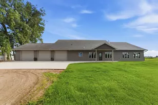 40642 215th St, Belgrade, MN 56312 - Photo 3