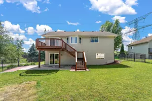 5785 Yucca Ln N, Plymouth, MN 55446 - Photo 31