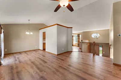 5785 Yucca Lane N, Plymouth, MN 55446 - Photo 7
